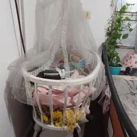 تخت چوبی هم گهواره