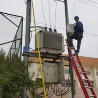 برق کشی ...تعمیر برق و نصب دوربین و شبکه تیربرق