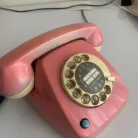 تلفن نوستالژی آنتیک رنگ صورتی
