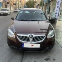 برلیانس H330 اتوماتیک 1500cc، مدل ۱۳۹۶