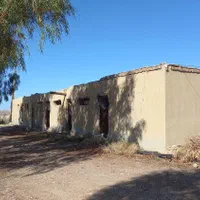 پنج هکتار پسته،زعفرون،زمین کشاورزی سنددار|فروش زمین و ملک کلنگی|شیراز, کفترک|دیوار