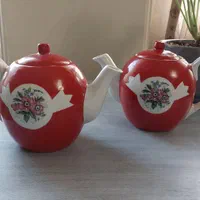 قوری قرمز طرح روس