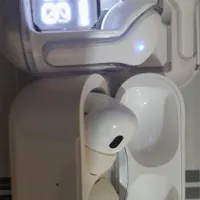 ایرپاد پرو ،وشیشه ضد اب