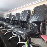 صندلی گردان اداری+میز|مبلمان اداری|رشت, پیرکلاچای|دیوار