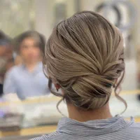 میکاپ و شنیون به روز|خدمات آرایشگری و زیبایی|تهران, جنت‌آباد جنوبی|دیوار