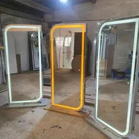 آینه پایه دار ارایشگاهی