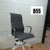 فروش انواع صندلی مدیریتی کیفیت بالا|صندلی و نیمکت|صومعهسرا, |دیوار