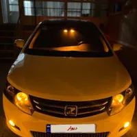 آریو دنده‌ای 1600cc، مدل ۱۳۹۶