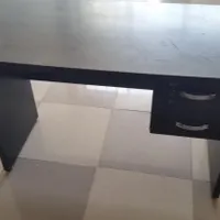 میز تحریر در حد نو