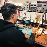الکترونیک و فیزیک الکتریسیته با پروتئوس و کدویژن