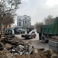 خاکبرداری با بابکت (مینی لودر .توماس) وکامیون هشتن|خدمات حمل و نقل|مشهد, آزادشهر|دیوار