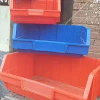 مجموعه از پ ا ل ت پلاستیکی و قفسه تولیدی pallet|عمده‌فروشی|تهران, خرمشهر|دیوار
