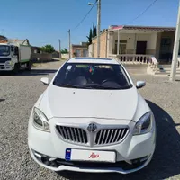 برلیانس H330 اتوماتیک 1500cc، مدل ۱۳۹۷