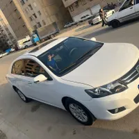 زوتی z300سانروف دار