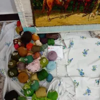 نخ مرینوس تبریز ۷رنگ ابریشم کلا ۹۰رنگ دارد ۵۵۰گره|لوازم خیاطی و بافتنی|رباط‌کریم, |دیوار