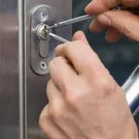 کلید سازی و بازکردن قفل در شبانه روزی در کل اصفهان|خدمات پیشه و مهارت|اصفهان, ملک‌شهر|دیوار