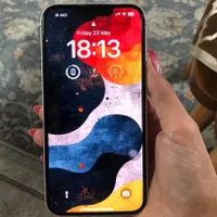 اپل iPhone 13 با حافظهٔ ۱۲۸ گیگابایت
