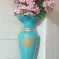 دو دسته گل ودو عدد گلدان