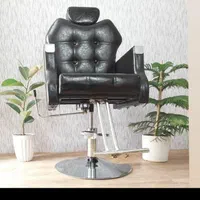 صندلی ارایشگاه پدالی|آرایشگاه و سالن‌های زیبایی|رشت, امین الضرب|دیوار