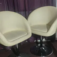 دوعددصندلی سالم جداگانه هم میدم