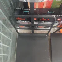 ترازو باسکول ۷۰۰ کیلویی گارددار ۶۰ × ۶۰|فروشگاه و مغازه|اصفهان, برزان|دیوار