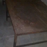 تخت آهنی با ضخامت بالا
