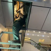 فروش و تعمیرات تخصصی پله برقی|خدمات پیشه و مهارت|تهران, بازار|دیوار