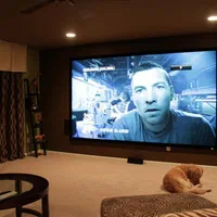 ویدیو پروژکتور خانگی تلوزیون و  مسابقات فوتبال