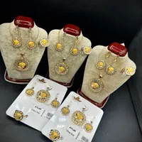 نیم ست ورساچه 12/800گرم طلا بدون اجرت|جواهرات|تهران, شهرک ولیعصر جنوبی|دیوار