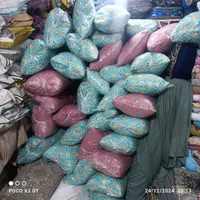 بالش پر سه کیلویی  زیپ دار|رختخواب، بالش، پتو|اصفهان, هفتون|دیوار