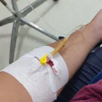 آموزش تزریقات سرم و آمپول تضمینی