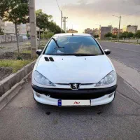 پژو 206 صندوقدار V8 سفید مدل 95