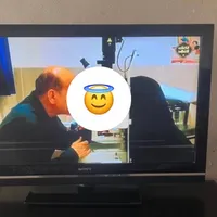 تلوزیون ۴۲اینچ سونی ،با میز وگیرنده دیجیتال