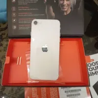 iPhone SE 2020 64GB سفید Refurbished رسمی|موبایل|تهران, اختیاریه|دیوار