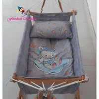 گهواره ننو تاشو بانوج چوبی عمده با ساک حمل|اسباب و اثاث بچه|اصفهان, شهشهان|دیوار