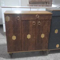 جاکفشی زنبوری