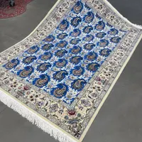 فرش دستباف نایین بته جقا گل ابریشم