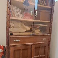 ویترین کتابخانه