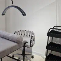 اجاره تخت مژه  و ناخن در اندرزگو|اجارهٔ دفتر کار، اتاق اداری، مطب|تهران, حکمت|دیوار