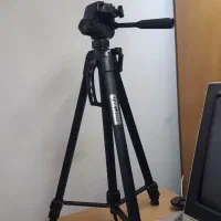 سه پایه دوربین