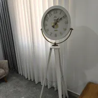 ساعت پایه دار