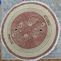 فرش گرد و پشتی