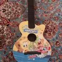 گیتار در حد نو.