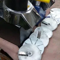 اسلایسر و هسته گیر برقی تمام اتوماتیک|خردکن، آسیاب، غذاساز|جهرم, |دیوار