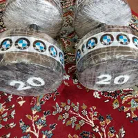 دمبل ۲۰ کیلویی بتونی کاملا نو|تجهیزات ورزشی|اصفهان, باغ فدک|دیوار