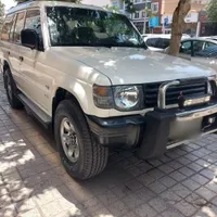 پاجیرو مدل ۲۰۰۰ موتور ۳۰۰۰