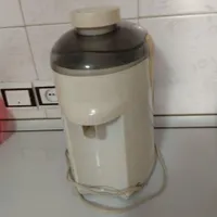 آبمیوه گیر