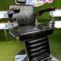 صندلی اصلاح ومیکاپ پدالی مدل کلاسیک|آرایشگاه و سالنهای زیبایی|تهران, مشیریه|دیوار