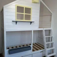تخت خواب دو طبقه کلبه ای کودک