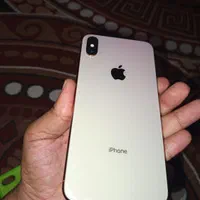 اپل iPhone XS Max با حافظهٔ ۶۴ گیگابایت